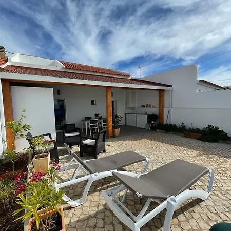 Casinha Do Moinho 7 Ferienhaus Espiche
